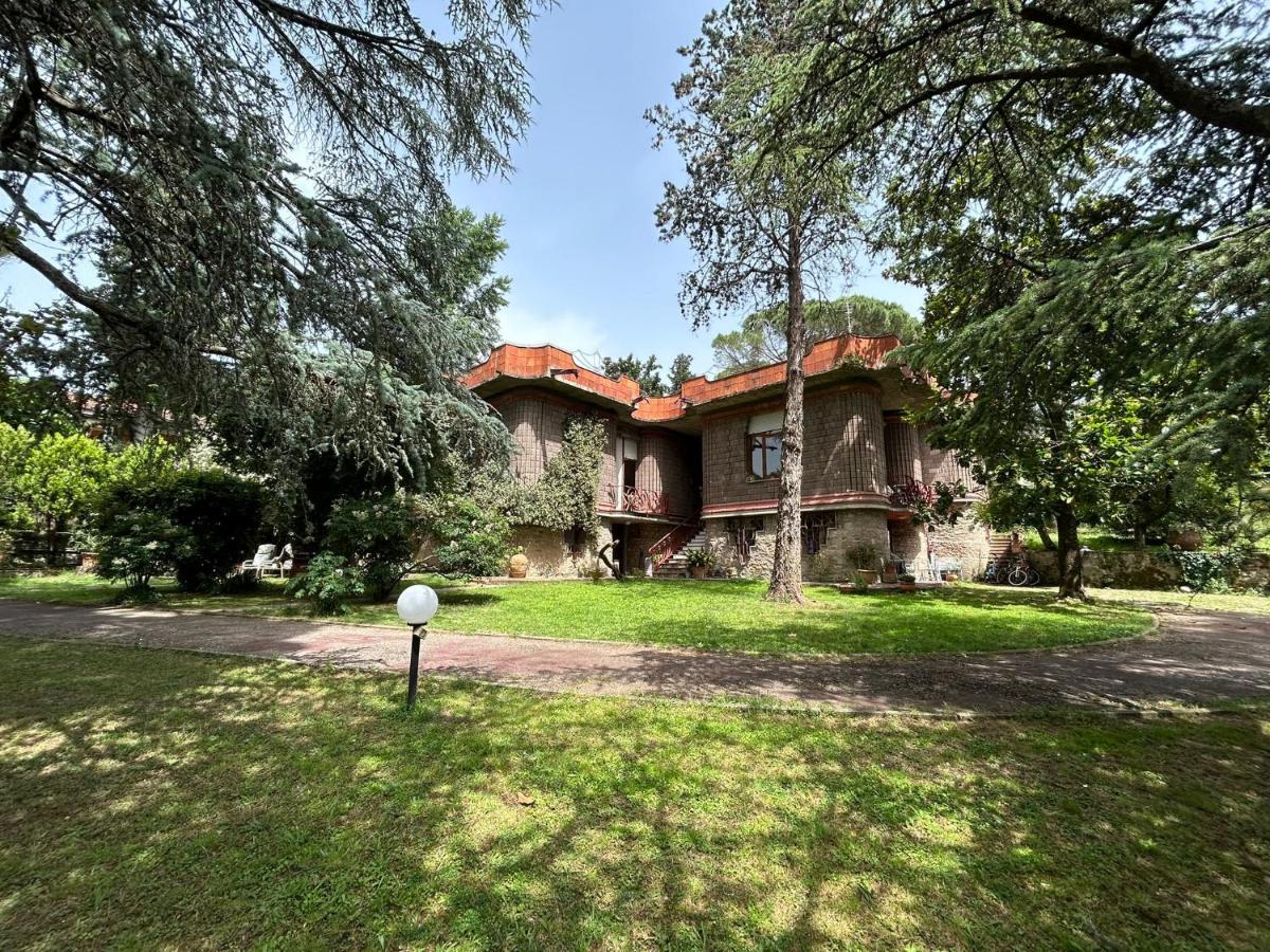 Open Space Nel Parco Con Parcheggio Gratuito Florence Exterior photo